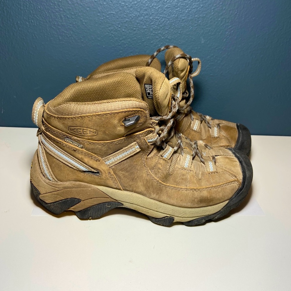 Keen Targhee II waterproof hiking boot